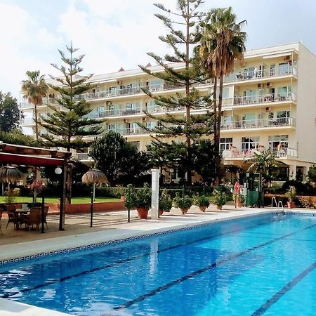 Apartamentos Caravane Торремолинос Экстерьер фото
