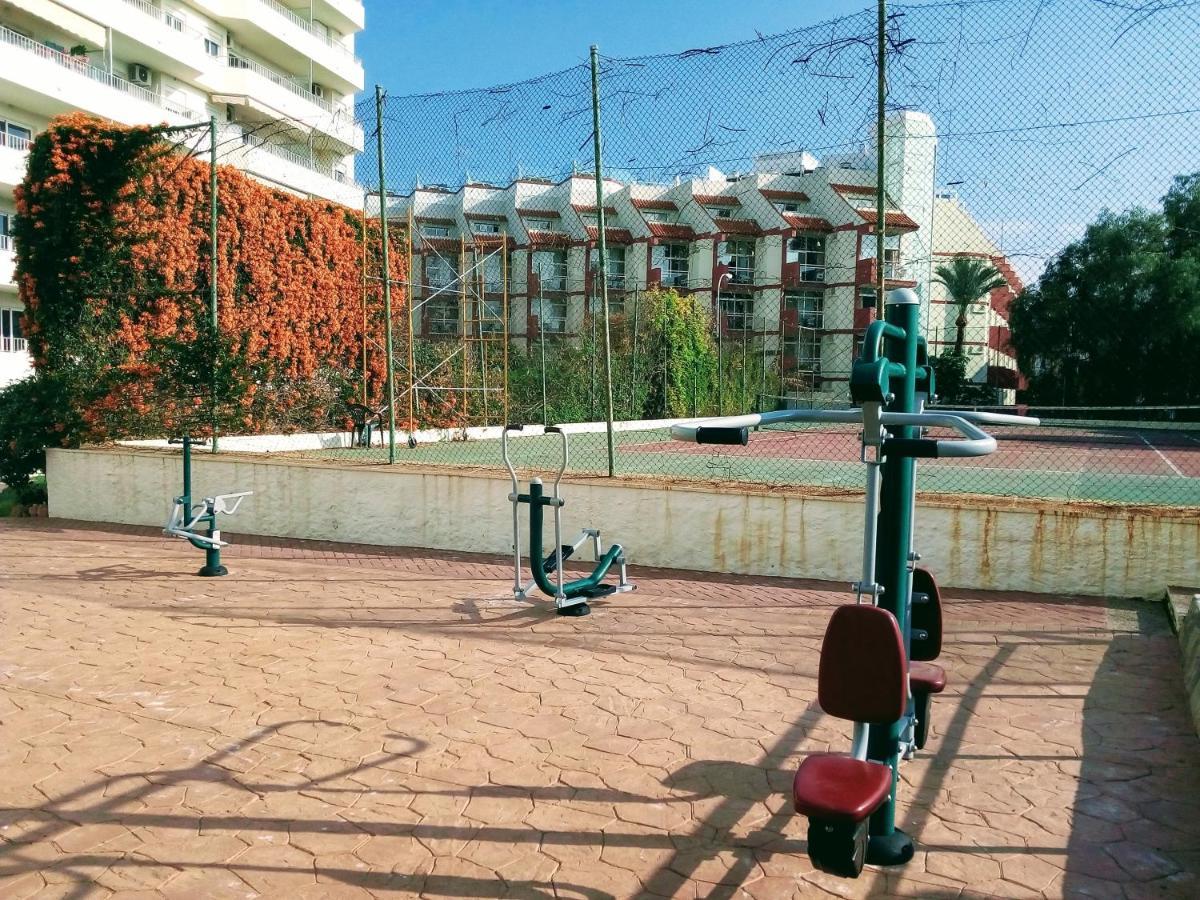 Apartamentos Caravane Торремолинос Экстерьер фото
